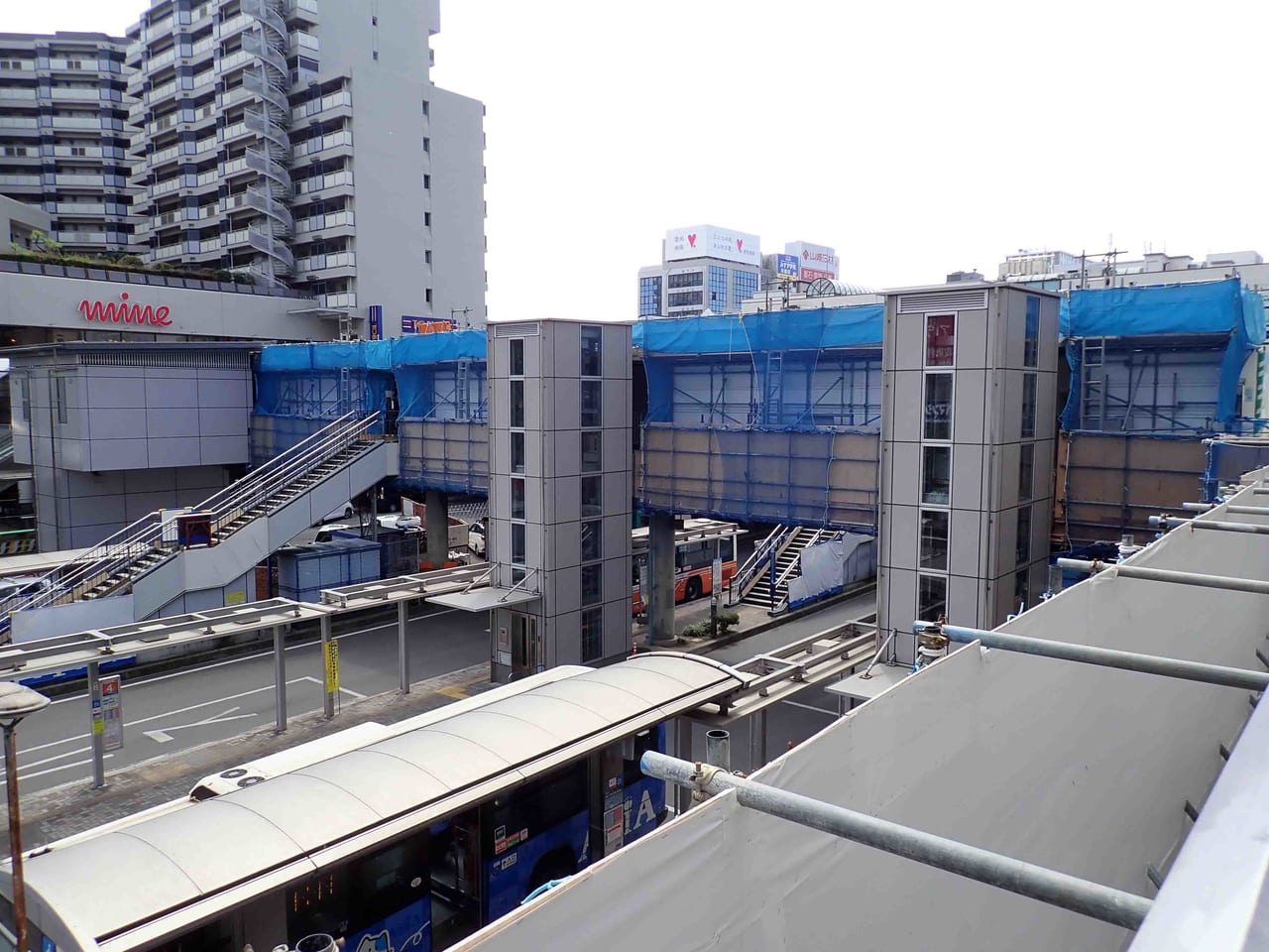 2020年4月時点の川越駅東口の工事の様子