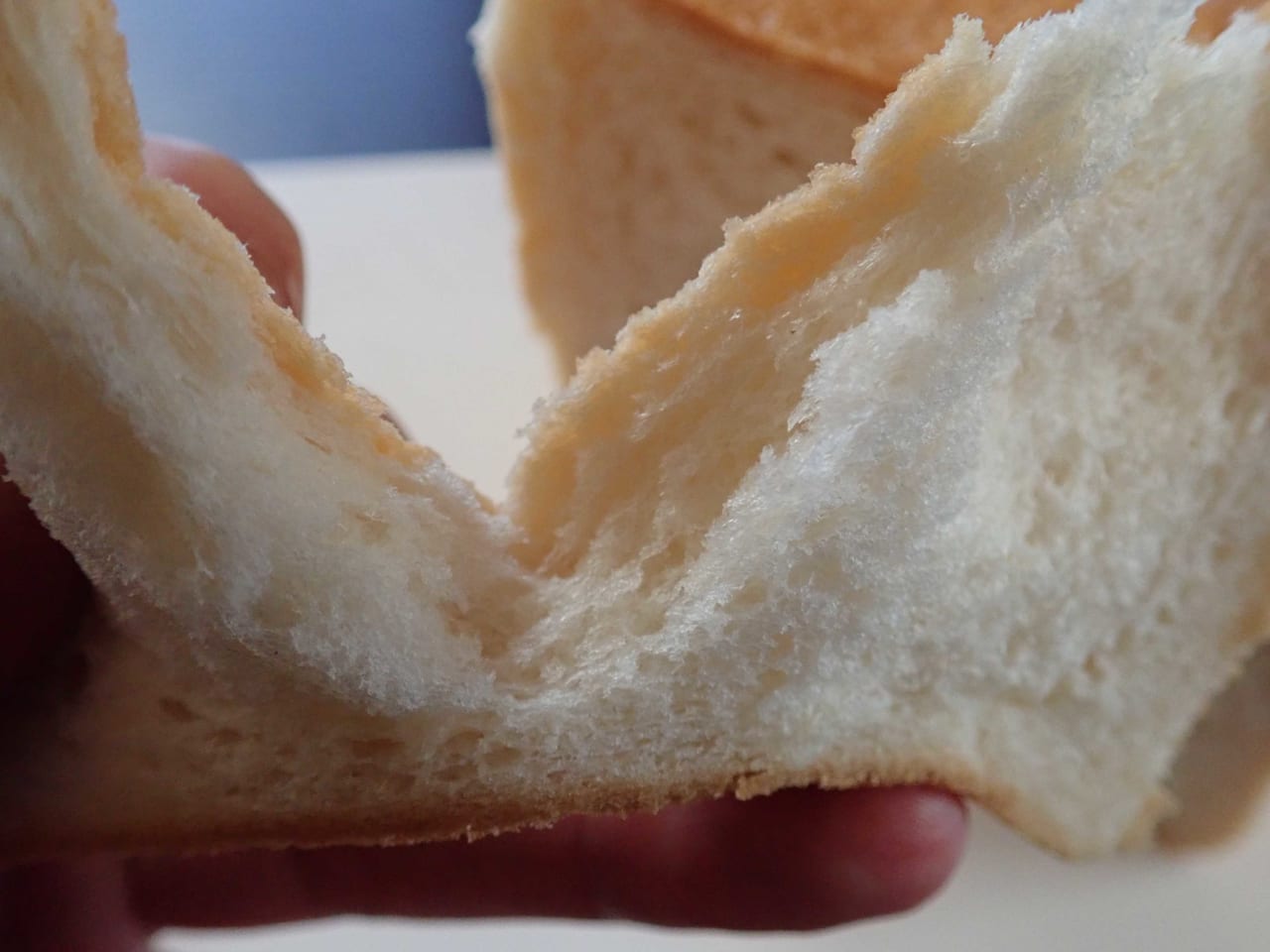フワフワ＆モチモチの『ハッピーブレッド』の食パン