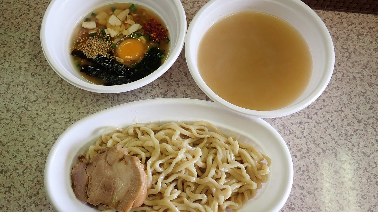 ガツンと美味しい『勇成ラーメン 本店』の油つけめん