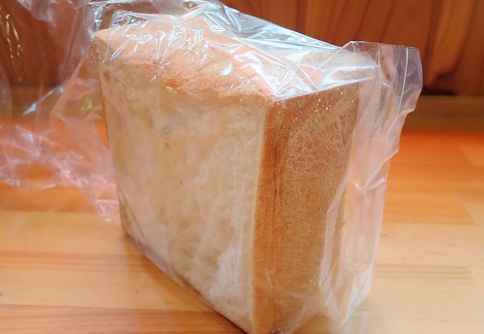 『パン工房とーくん』の独り暮らしにちょうどよいサイズの食パン小