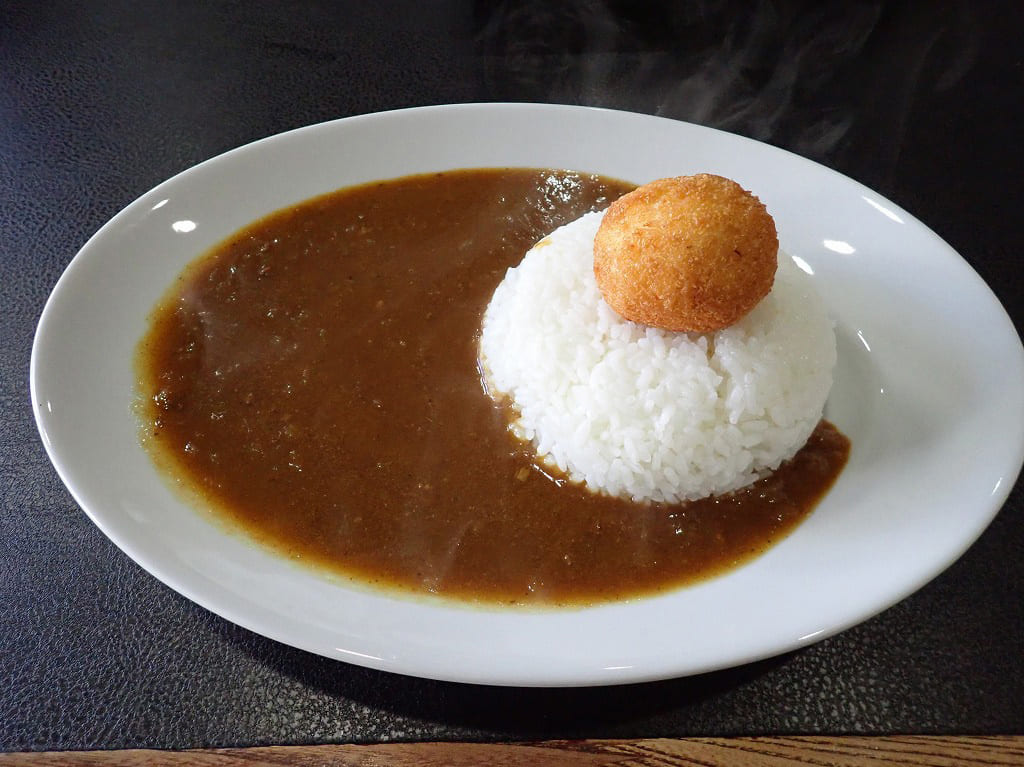 「オーイェイカレー」のカレーライス