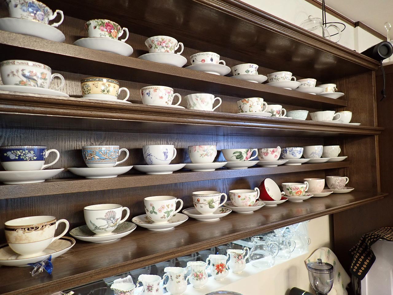 2021年7月にオープンした『喫茶室チェリーヴォアール』のコーヒーカップ