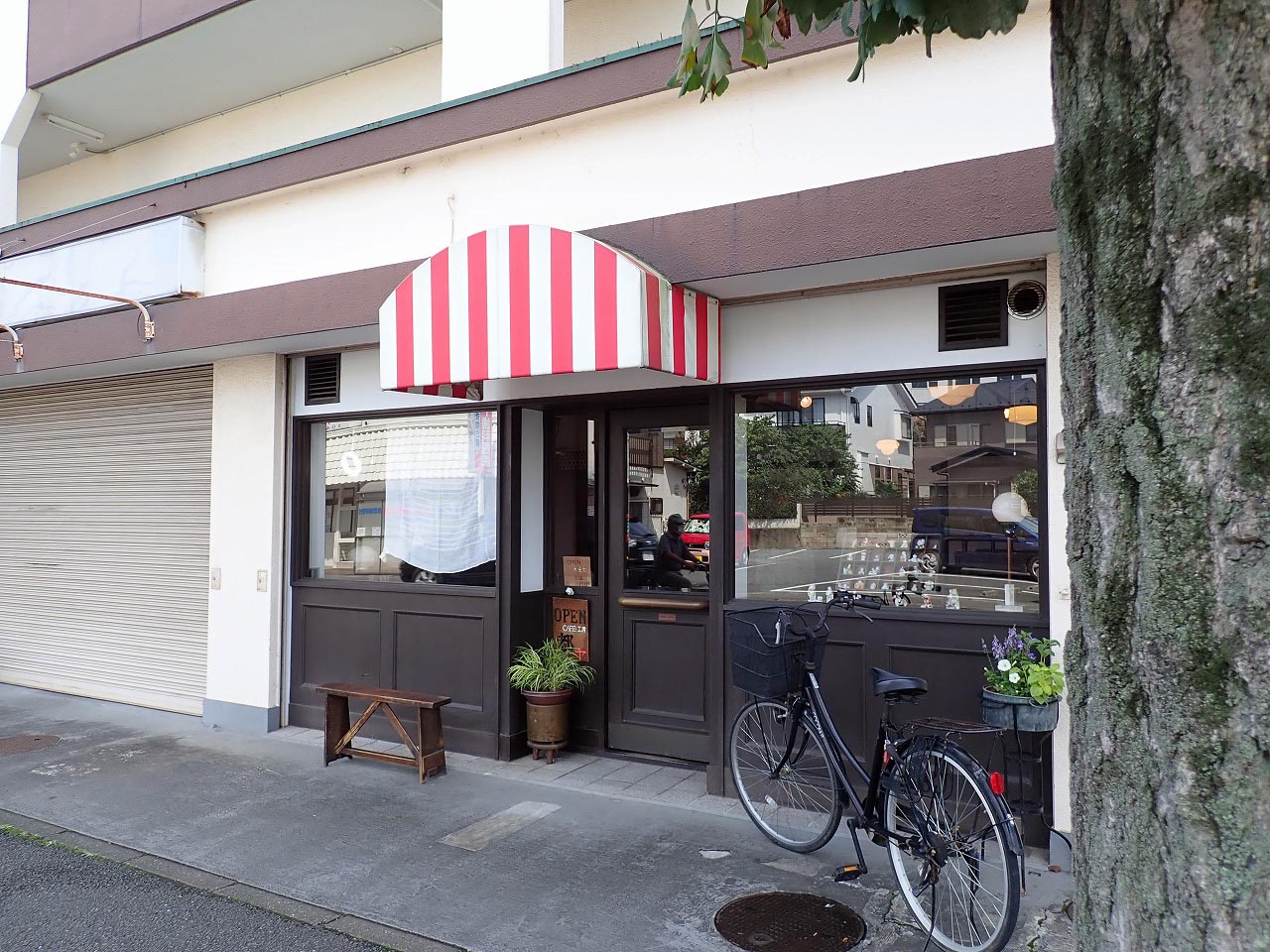 かすみ商店街にオープンしたカフェ