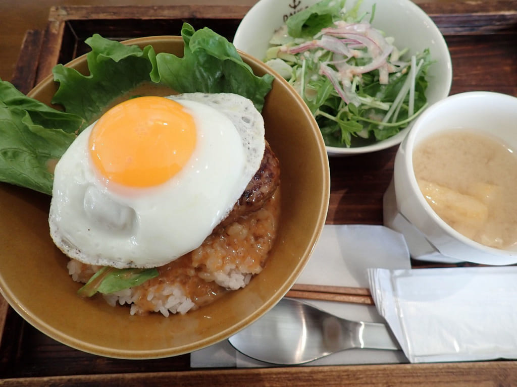 川越のハンバーグの名店『チェスナット』