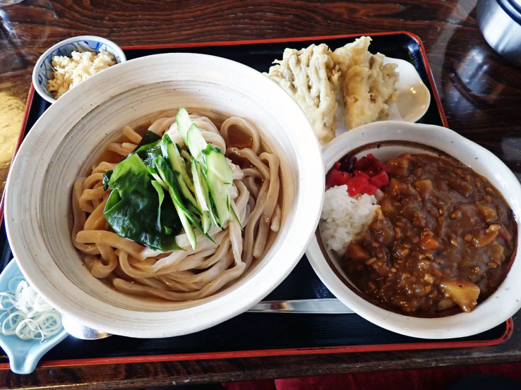 川越のうどんの名店『田舎うどん てつ』