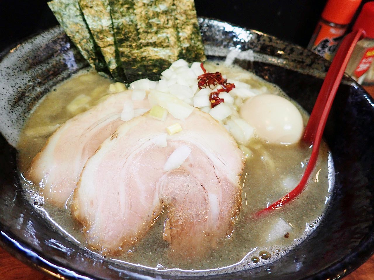 川越の美味しいラーメン店『煮干しラーメン 渡辺商店』