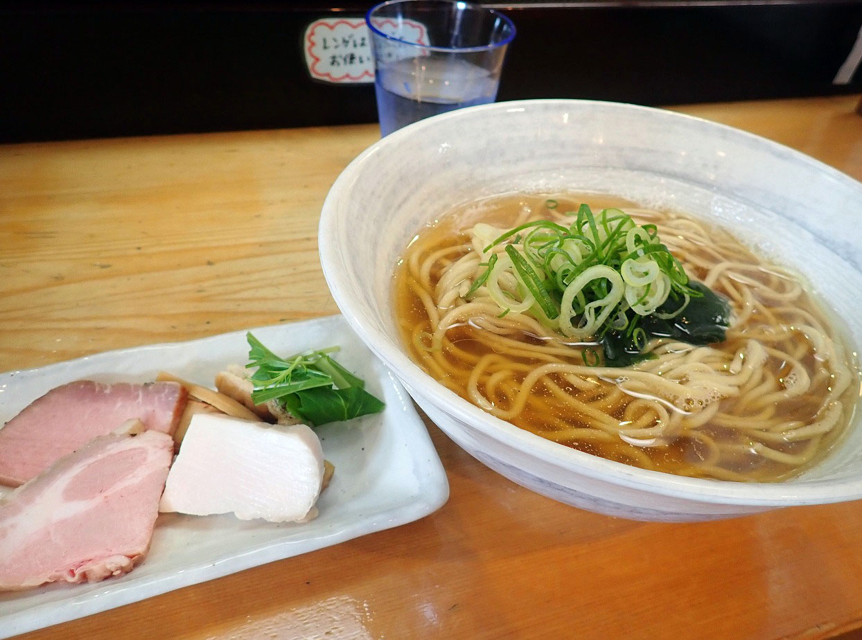 川越の美味しいラーメン店『讃岐ラーメン香麦』
