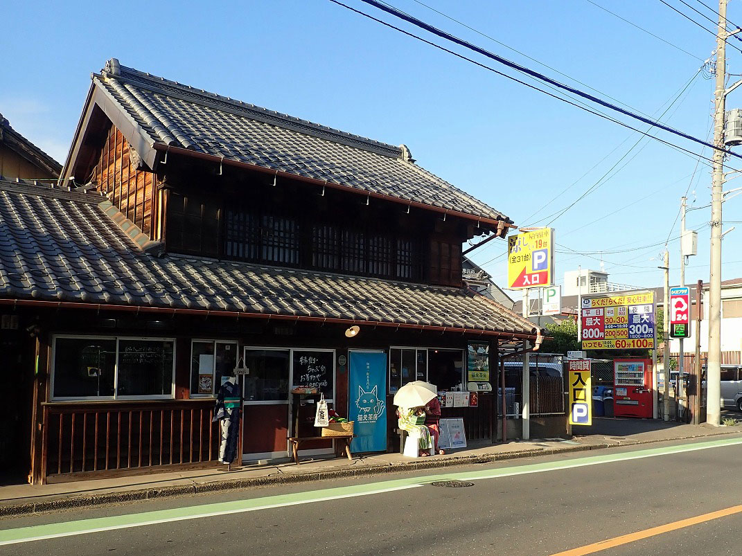 2025年8月にオープンの川越のドリンクスタンド『猫又茶房』