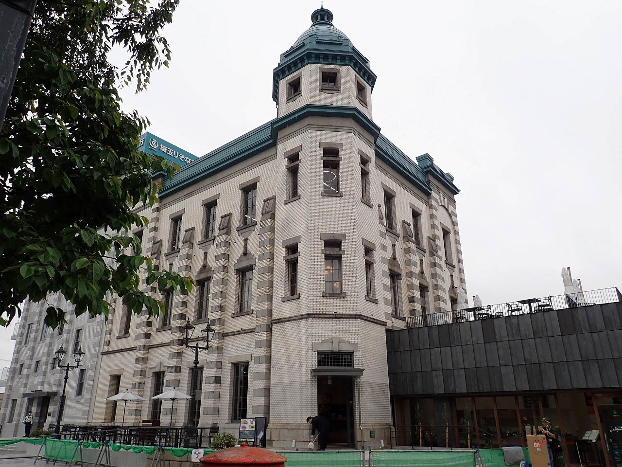 川越の名所『りそな コエドテラス』