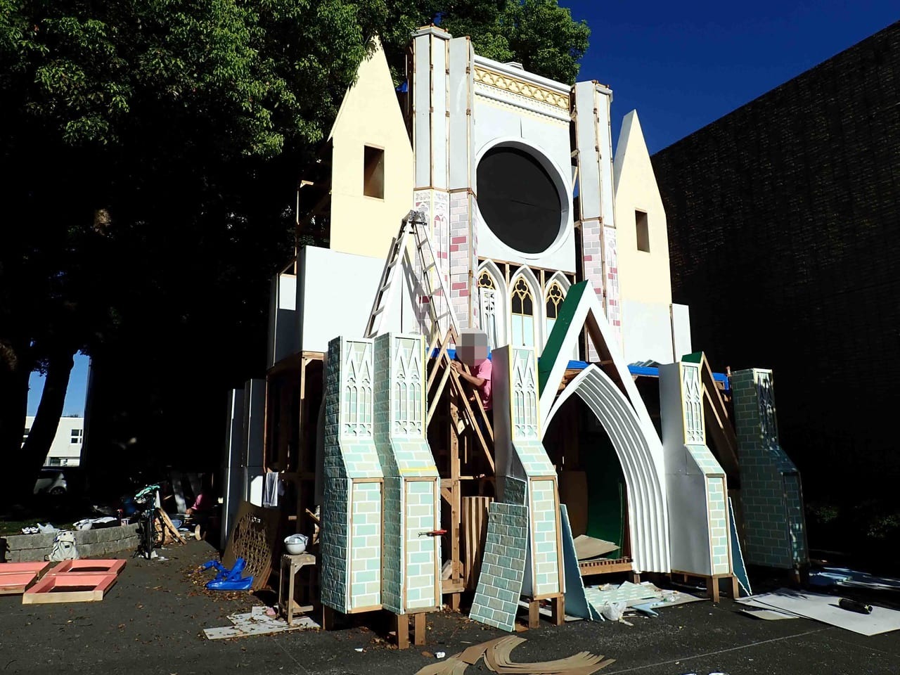 川越高校の文化祭の門