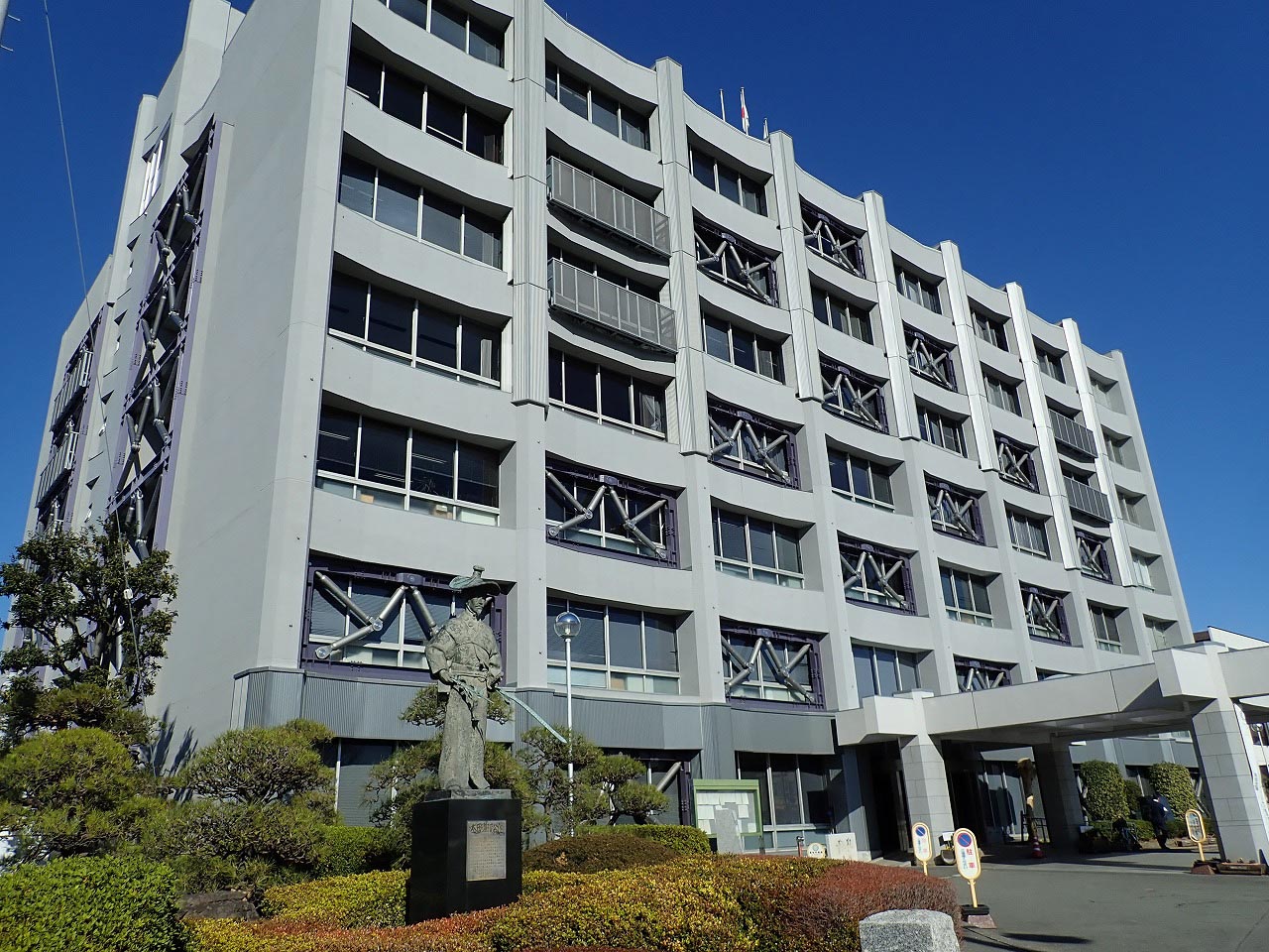 川越市役所の外観